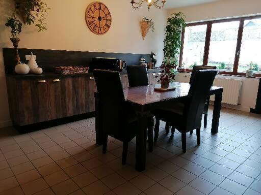 Apartmán Lola Montigny-Sur-Crecy Exteriér fotografie